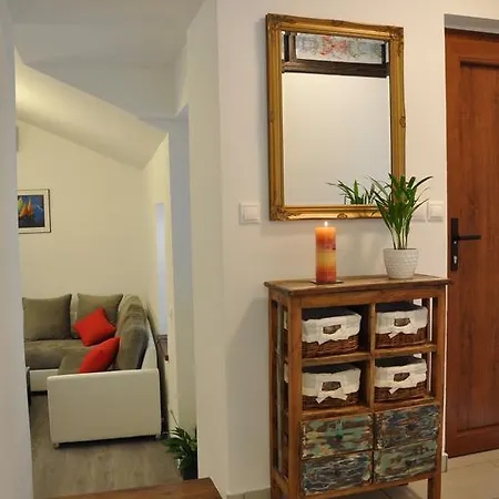Sweet Apartment *